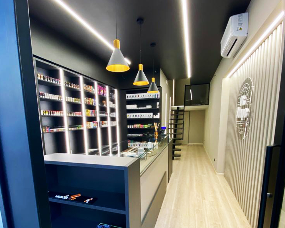 Negozio OKSVAPO formato 30 mq interno